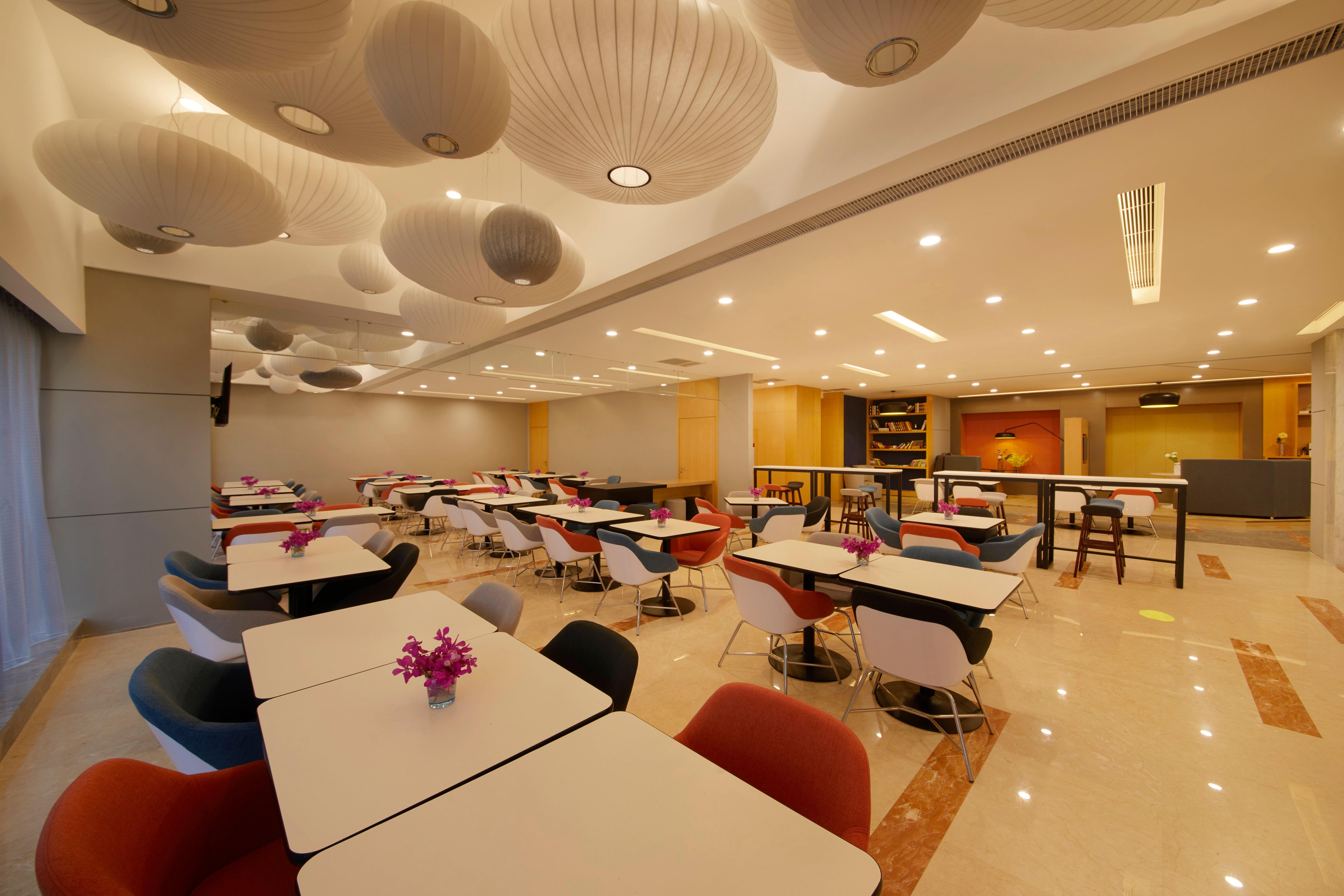 Holiday Inn Express Zhengzhou Zhengdong By Ihg Buitenkant foto