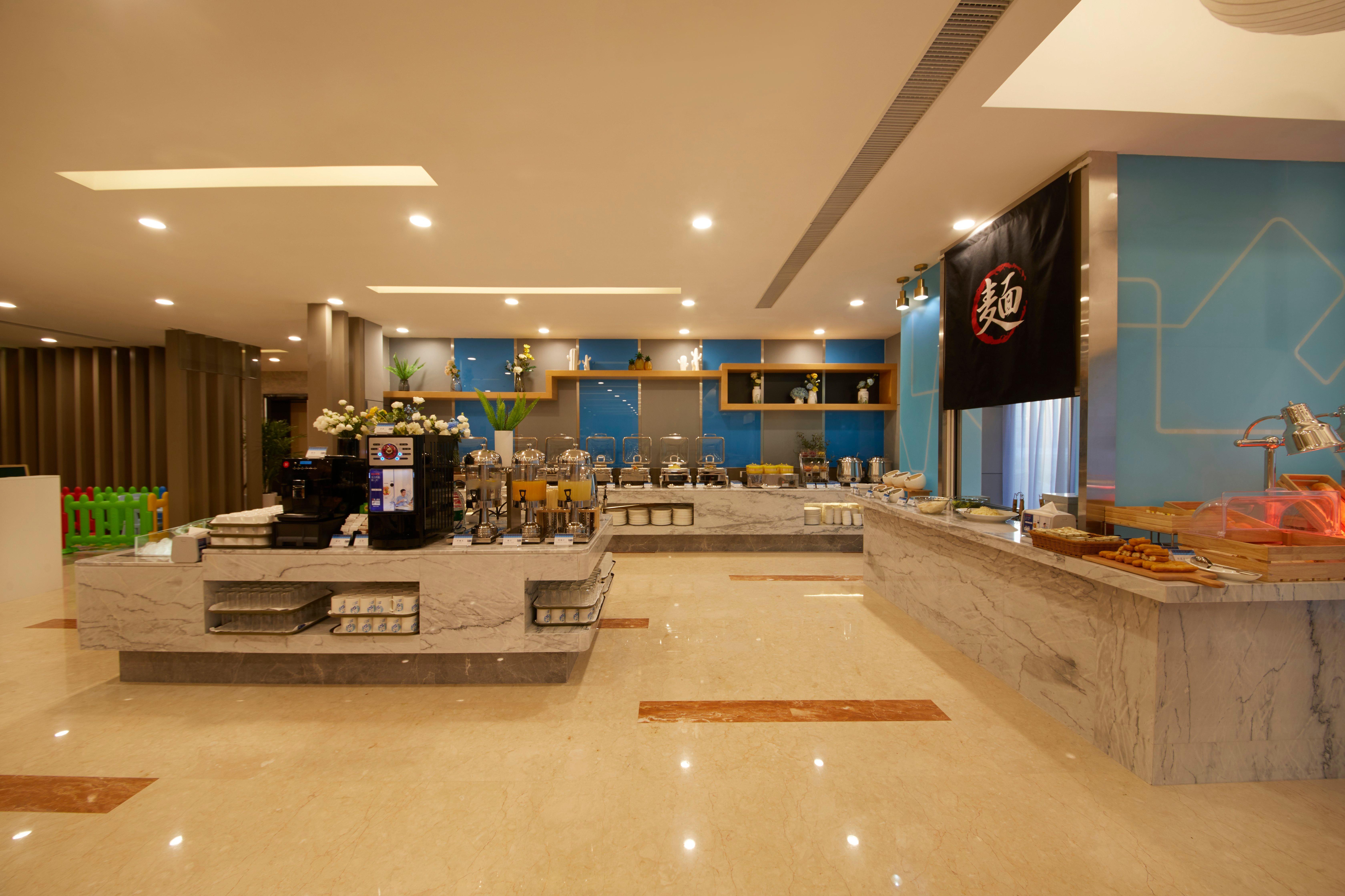Holiday Inn Express Zhengzhou Zhengdong By Ihg Buitenkant foto
