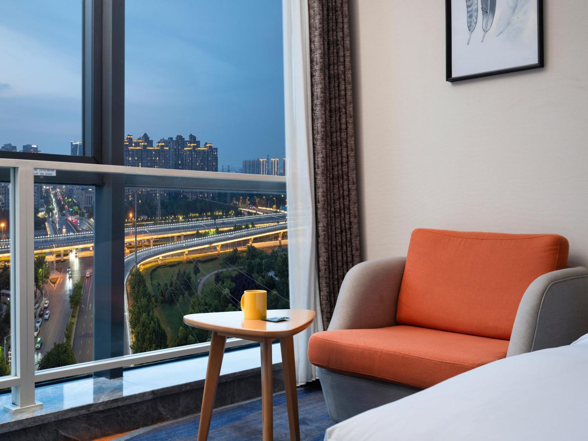 Holiday Inn Express Zhengzhou Zhengdong By Ihg Buitenkant foto